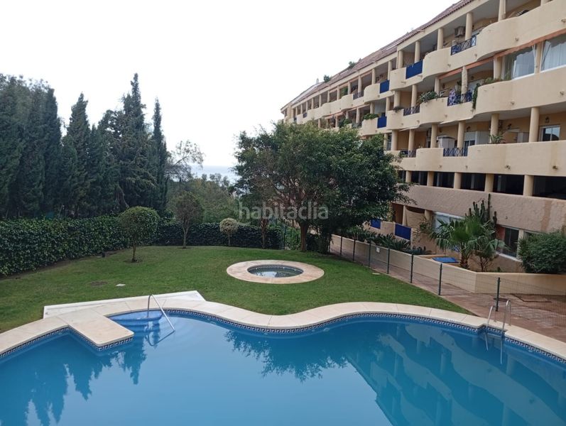 Foto 182b3f82-e0e2-4b52-b293-4983e42cd6c7. Pis amb calefacció piscina a Torreblanca del Sol Fuengirola