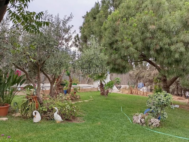 Foto f0aa6a71-f883-413d-8eb7-2a03b15497fd. Casa amb piscina a estación de Cártama Cártama