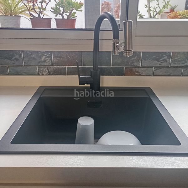 Foto f7059a85-4ecc-4ace-b8ce-eb804cd548b8. Casa amb calefacció a Pizarra