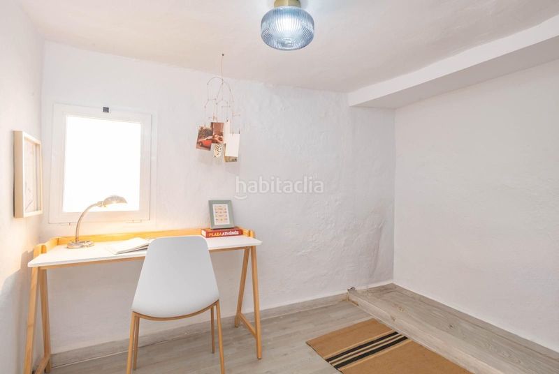 Foto f5a65387-e1c2-4e17-81e2-b4fcab945cfa. Masia a Moclinejo