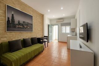 Pis  Tajillos. En venta piso plaza de los tajillos, el bajondillo, torremolinos