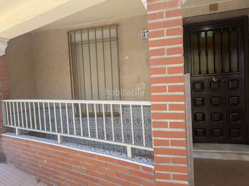 Foto bd4c3492-d2b8-420f-a592-0426b306a18e. Casa amb calefacció a El Palo Málaga