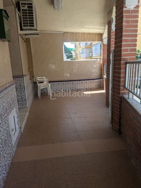 Foto c97e8749-f382-46ca-ba4f-f146bc7eee69. Casa amb calefacció a El Palo Málaga
