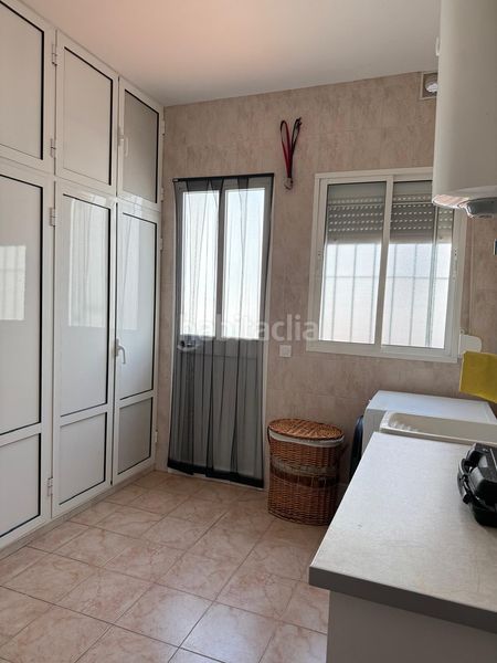 Foto f3fe72e8-288b-4044-9784-d054528de6b6. Casa amb calefacció piscina a Campillos