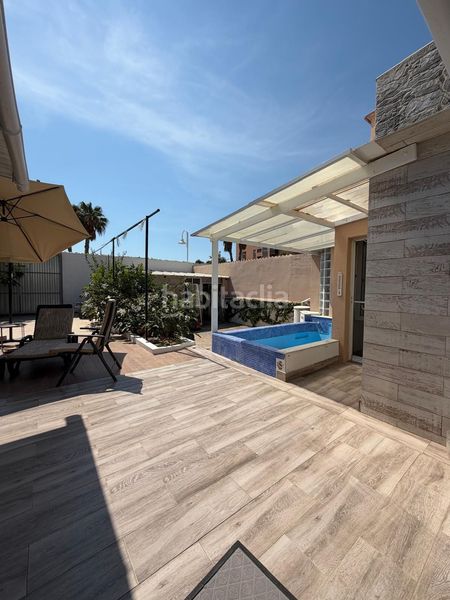 Foto 0e1ffa6c-b2b4-4c72-816d-adec183bac3e. Casa amb calefacció piscina a Paseo Marítimo Oeste - Pacífico Málaga