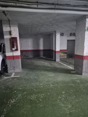 Aparcament cotxe a Jenofonte