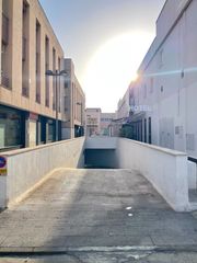 Aparcament cotxe a Flauta Mágica