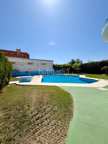 Foto 0a0e3ab9-6ce1-40f1-a2ba-f1c898bb8fbd. Pis amb calefacció aparcament piscina a La Luz - El Torcal Málaga
