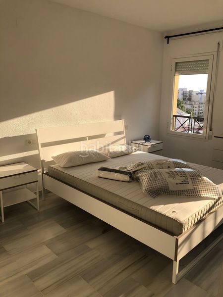 Foto b2bd3534-2b78-41a0-8d01-9895fb7ab829. Casa amb calefacció a Conde de Ureña Málaga