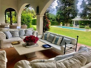 Casa en Calahonda. Oportunidad