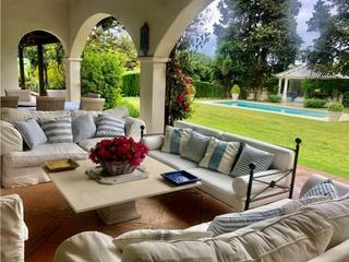 Haus in Calahonda. Oportunidad