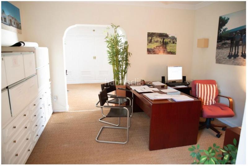 Foto c062640f-2d42-4ad3-a478-54e789d1db10. Casa oportunidad en Calahonda Mijas