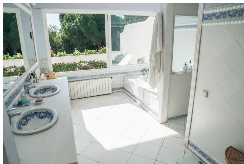 Foto c7a0fade-f39b-4bf0-9baf-5ffd60d0639c. Casa oportunidad en Calahonda Mijas