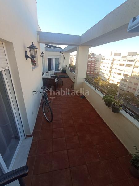 Foto fc23da01-7d5a-4d29-b06a-aafe14082e8c. Ático oportunidad! en Martín Carpena - Torre del Río Málaga