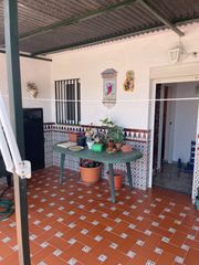 Casa a Tomillo 6. Oportunidad!