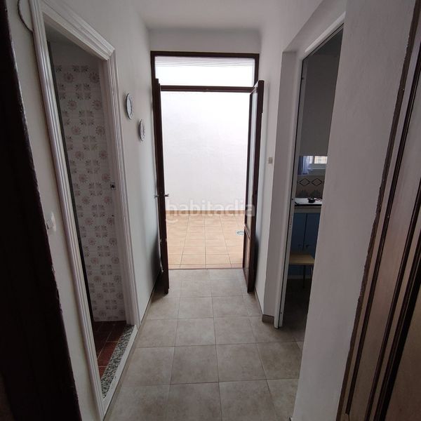 Foto b3f24970-3664-4a35-a159-8b1ae46c32c6. Casa adossada amb calefacció a Cuevas Bajas