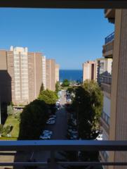 Appartement à Centro - Muelle Pesquero. Fantástico apartamento de 3 dormitorios con vistas al mar  zona