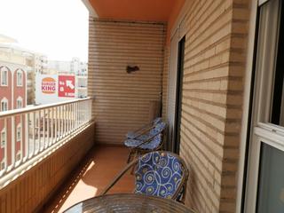 Apartament a Zona Playa del Cura. Apartamento de 3 dormitorios a 50 metros de la playa del cura  z