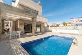 Chalet en San Miguel de Salinas. Chalet con piscina privada   zona el galán, sal miguel de salina