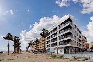 Appartement in Gaspar Perelló. Espectacular apartamento con vistas al mar en la matatorrevieja
