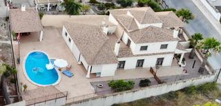 Chalet à Almoradí. Villa exclusiva junto al campo de golf la finca  zona algorfa
