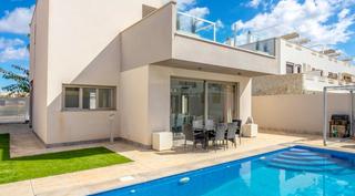 Xalet a Pilar de la Horadada Ciudad. Preciosa villa de 3 dormitorios con piscina privada  zona  pilar