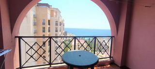 Apartament a Nueva Torrevieja. Apartamento de 2 dormitorios con vistas al mar y piscina comunit