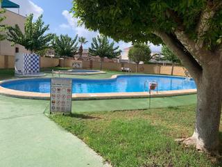 Haus in Zona Carrefour - Urbanizaciones. Bungalow de 2 dormitorios con solárium privado y piscina comunit