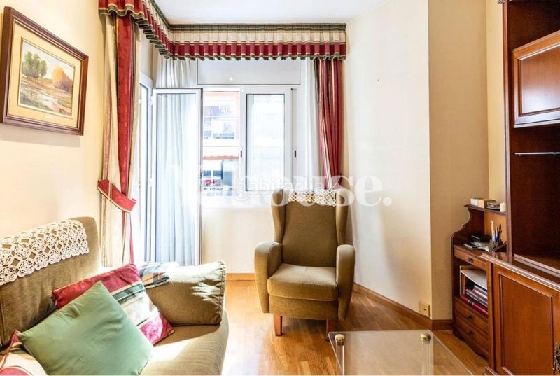 Foto 330f7409-2354-44ae-b4e6-91914b8dd020. Piso en Sant Ramon - Maternitat Barcelona