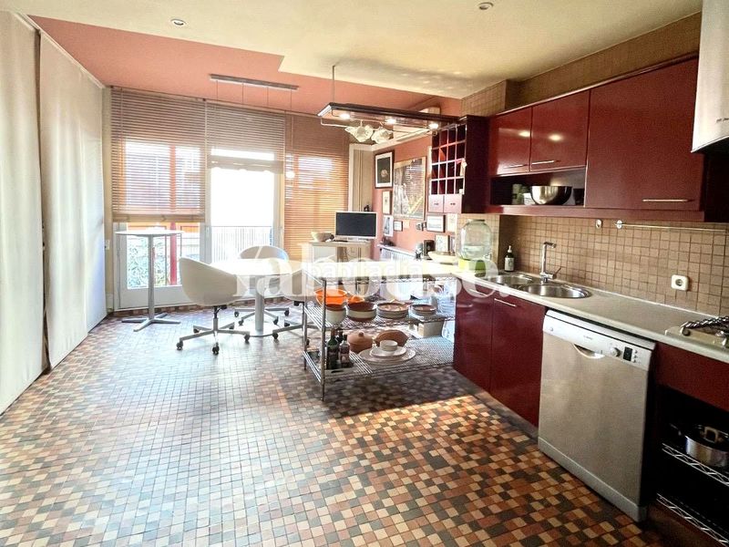 Foto 35e3415f-60ff-4083-8feb-8b6892d49e29. Rent duplex in Centre Sabadell