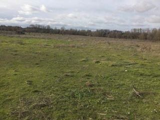 Finca r�stica en San Mart�n de Valven�. Finca de recreo con agua