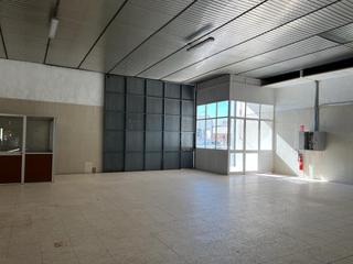 Nau industrial a Campo de la Verdad - Miraflores. Nave instalada