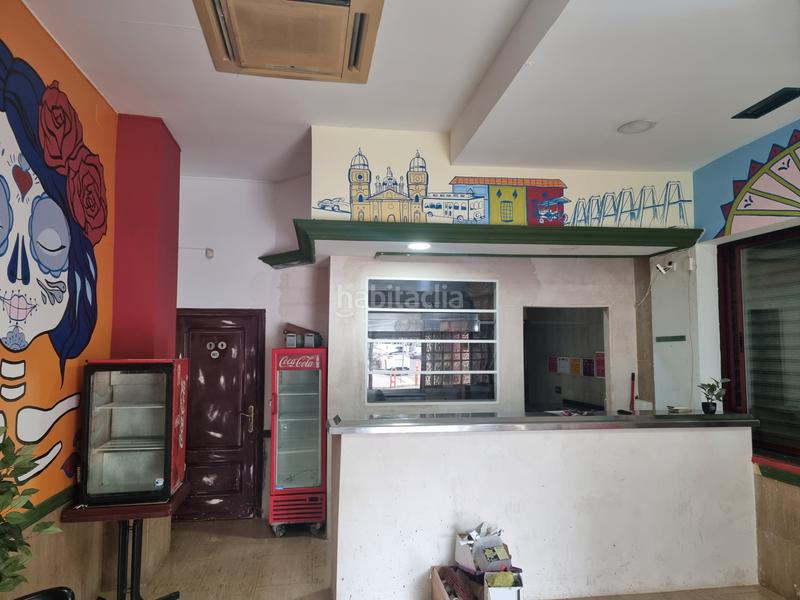 Foto ab12f05a-cefe-453b-b030-b746ed519202. Local comercial en calle periodista antonio rodríguez mesa 17 se vende local listo para uso en Córdoba