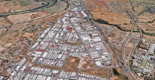 Lloguer Nau industrial a Alcolea. Nave con muelles de carga