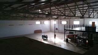 Location Bâtiment à usage industriel à Alcolea. Nave con grandes oficinas