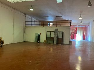 Miete Fabrikhalle in Alcolea. Nave instalada