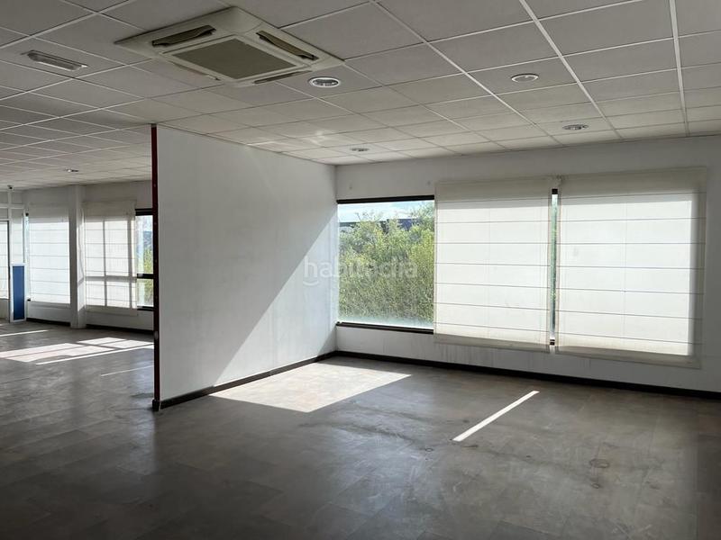 Foto 8dd1865b-3c2f-4edc-b216-b57c117a3370. Nave industrial nave comercial con escaparate en Alcolea Córdoba
