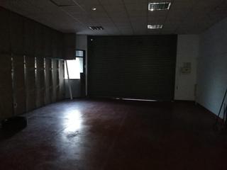 Nau industrial a Alcolea