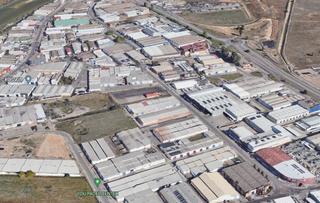 Nau industrial a Sector Sur. Nave de grandes dimensiones