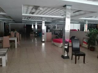 Lloguer Nau industrial a Alcolea. Nave grande en dos plantas
