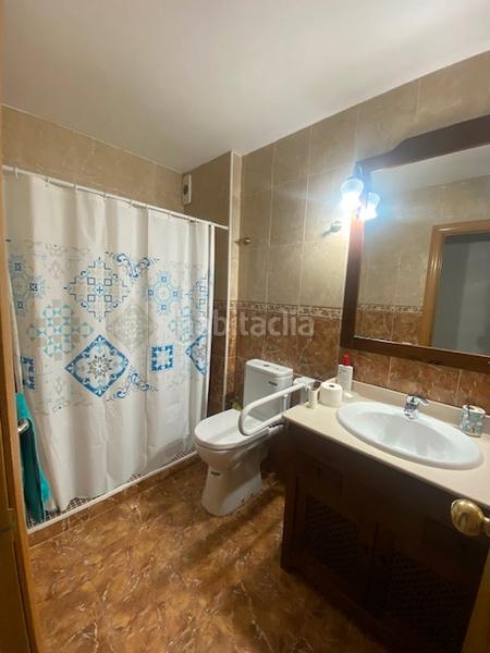 Foto 54002aac-abed-4825-9a6d-b0a539ff8a5e. Piso junto selesianos en Marianao Sant Boi de Llobregat