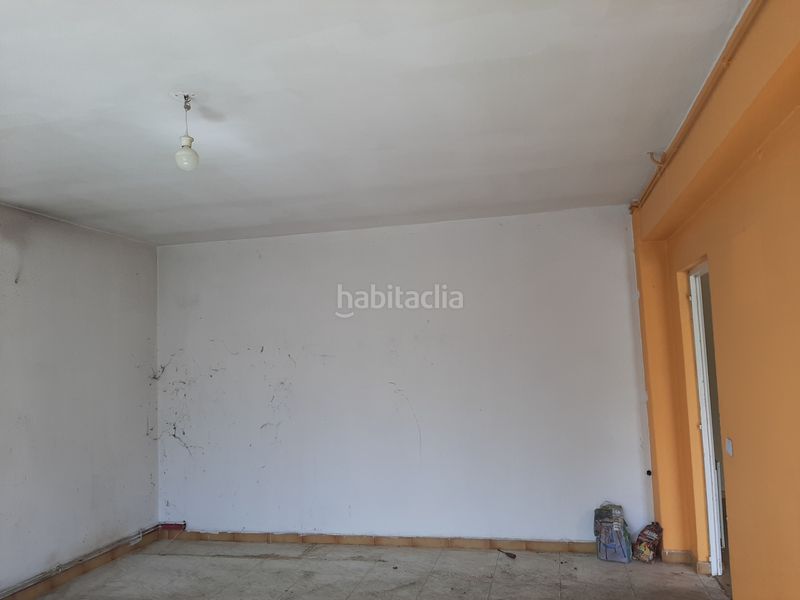 Foto b24cff80-14ac-447e-8a00-d9ce40d12205. Semi detached house in urbanización castro gil 12 in Lugo