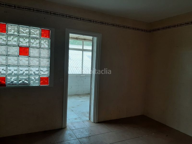 Foto d98550cc-8f41-4f35-b766-5b06bc26d033. Semi detached house in urbanización castro gil 12 in Lugo