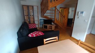Miete Zweistöckige Wohnung  Rúa catasol 13. Dúplex amueblado al lado del centro con todos los servicios