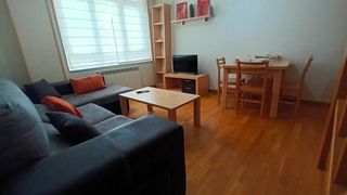 Location Duplex  Rúa catasol. Amplia vivienda de 3 dormitorios con todos los servicios
