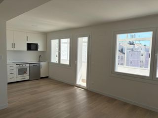 Etagenwohnung  Rúa camiño real. Piso totalmente reformado con ascensor