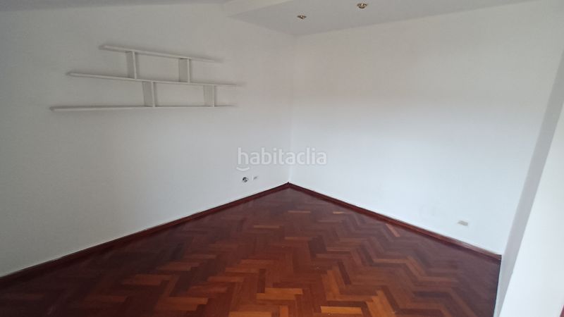Foto c7b9aea0-18c5-4770-a3ac-f13b27619ccf. Apartament amb calefacció a Recatelo - O Carme Lugo