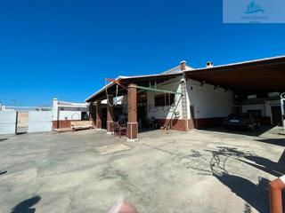 Finca rústica  Camino de las algaidas. Cortijo con nave en motril