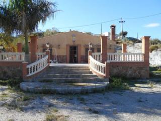 Masia a Motril  ciudad. Cortijo en motril