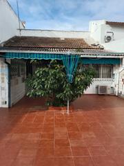 Casa en Centro - Doa Mercedes. Casa centro dos hermanas 214 m2